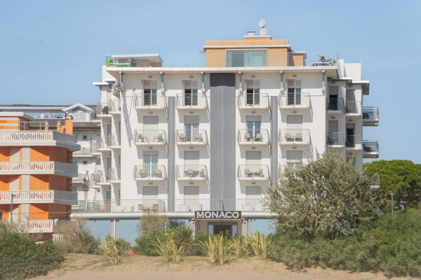 foto esterno hotel monaco caorle